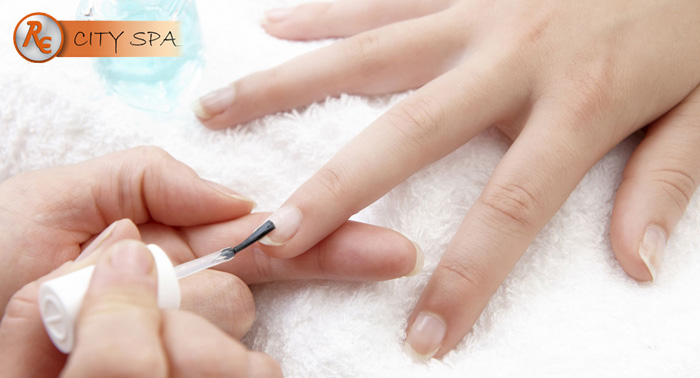 ¿Algo diferente? Baño Turco con manicura o masaje relajante y Botella de cava por 19€ en City Spa