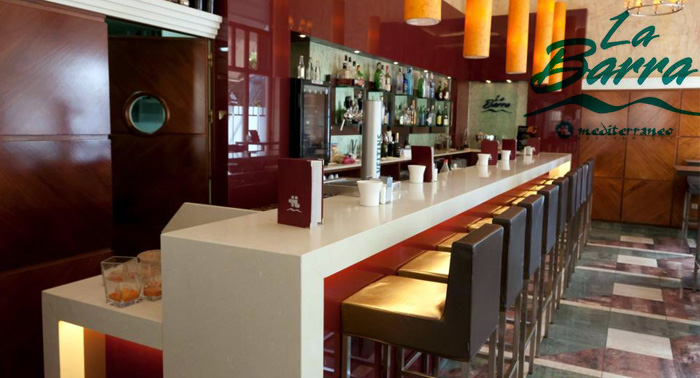 Botella de vino tinto Rioja con 4 tapas en La Barra Gastrobar, Torreluz Mediterráneo por sólo 13€