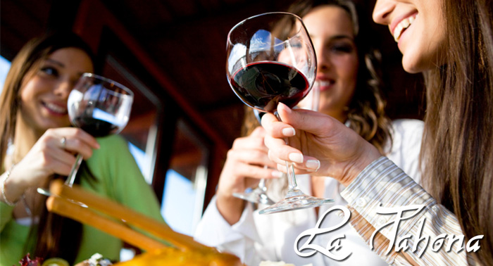 Degustación de Tapas Premiadas en la Ruta de Tapas con Barra Libre en La Tahona. 