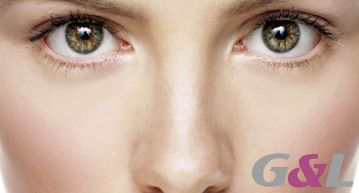 Presume de cara bonita: Estudio de piel + masaje facial + depilación cejas + Hidratación sólo 9€