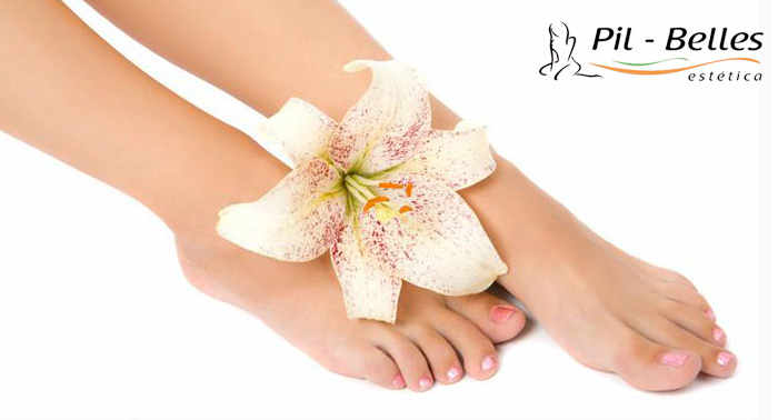 Luce pies perfectos con esta Ictioterapia, masaje y arreglo de uñas en Pill Belles