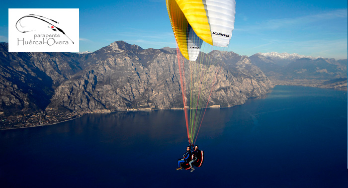 Regala un increíble viaje por el cielo. Vuelo en Parapente o Paramotor, con monitor