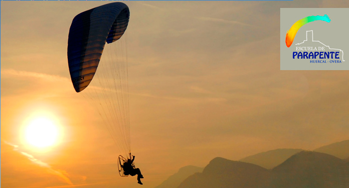 Regala un increíble viaje por el cielo. Vuelo en Paramotor con monitor, en Mojácar!!