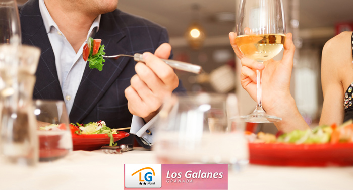 Sorprende a tu pareja con una velada romántica: Alojamiento y Cena Gourmet para 2 personas