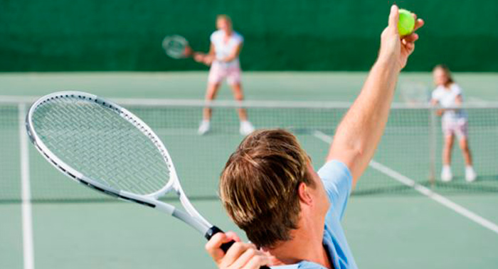 Aprende a jugar al Padel o al Tenis por sólo 4€/persona, grupos reducidos