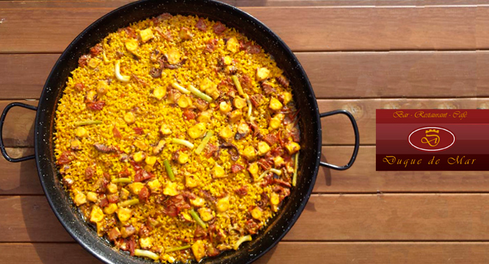 En el Paseo Marítimo de Almería: Arroz con pulpo o Arroz Negro para 2 personas sólo 14€