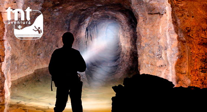 Descubre las cuevas por el Valle del Corcomé y Villa del Río con TNT Aventura