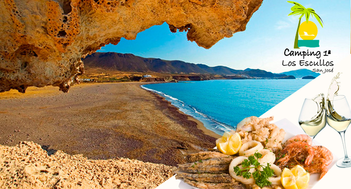 ¡Escápate esta primavera a Los Escullos, Cabo de Gata! Alojamiento, Fritura de pescado, Bebida.