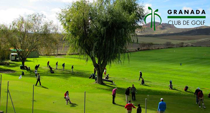 Aprende a jugar al Golf: Curso de Iniciación en Granada Club de Golf...¡y haz un 'hole in one'!