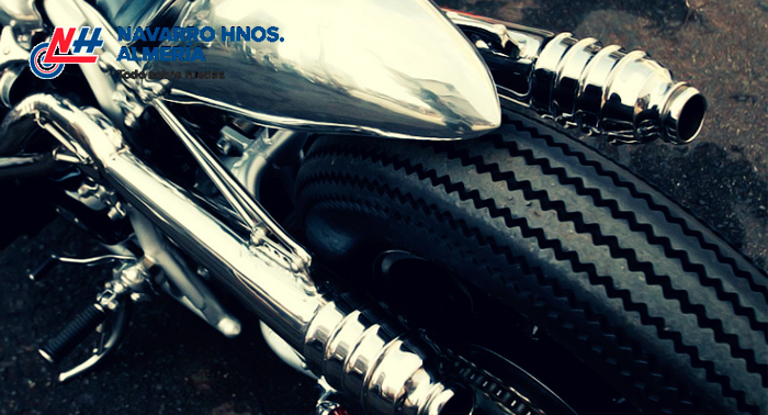 Revisión completa de 16 puntos + Cambio de aceite y filtro para Scooter o Moto de hasta 1000cc.