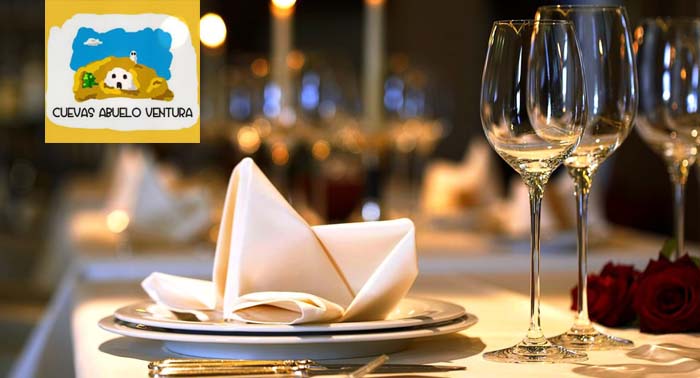 Noche de Alojamiento en Hotel Cueva + Cena en Guadix para 2 personas!