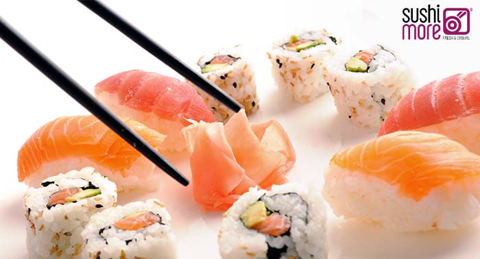 Menú Sushi Gourmet: 6 Makis + 4 Nigiris + 2 Pan Bao + 1 Yakisoba, junto a Recogidas.