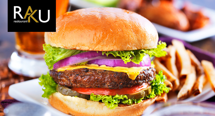 Menú Gourmet para 2: 2 Hamburguesas de Angus con patatas + 2 Bebidas, por RAKU Restaurant.