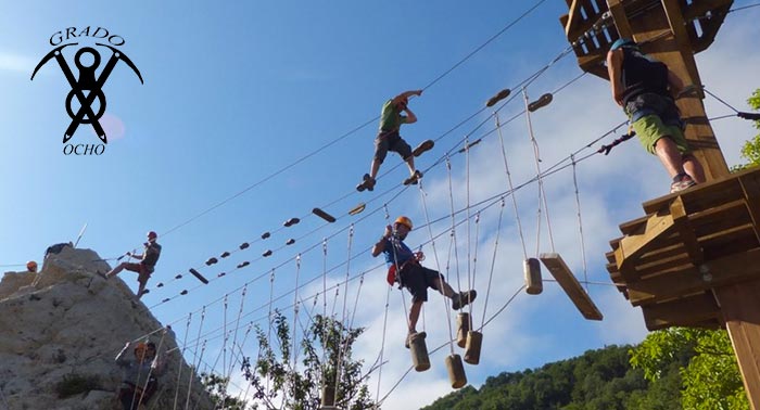 Circuito Multiaventura de dos tirolinas, puente tibetano, rappel.. ¡Descubre estás actividades!