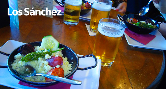 6 Bebidas + 6 Tapas en Los Sánchez ¡No te quedes sin probar las Tapas más famosas de Roquetas! 