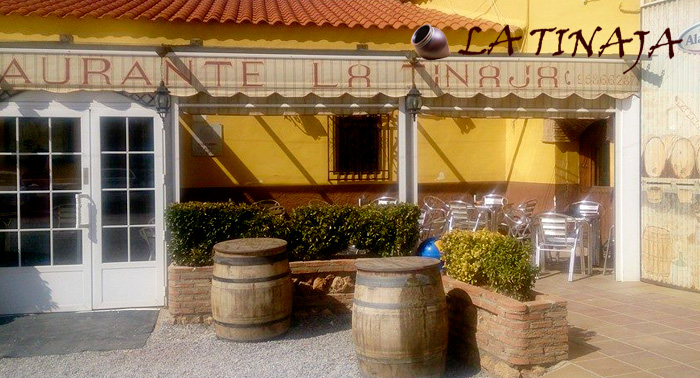 El menú degustación para 2 en La Tinaja: Entrantes + Plato Principal + Bebidas + Postre