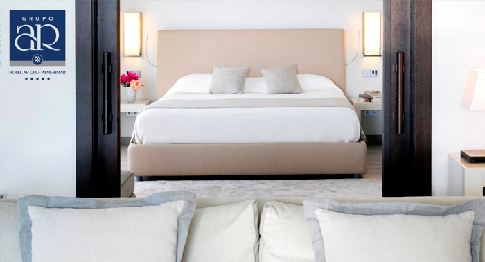 ¡Celebra un amor de 5 Estrellas! Alojamiento con Desayuno Buffet en vivo + Spa + Cava