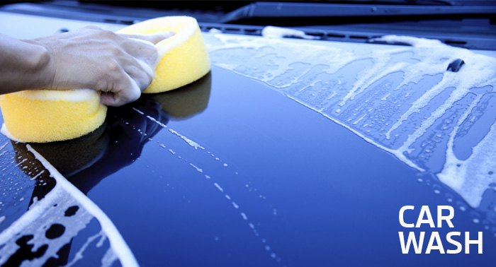 ¡Tu coche como nuevo! Limpieza exterior a mano e interior + 2h de Parking Gratis en Car Wash