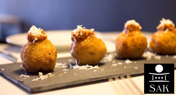 Menú Gourmet para 2 en Sak Delicatessen: 6 Platos diferentes + Postre + Bebidas + Cóctel