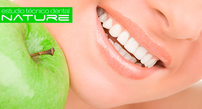 Regala una gran sonrisa: Blanqueamiento Dental LED + Limpieza Bucal con Pulido y Fluorización