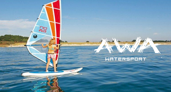¡Haz del viento pura emoción prácticando Windsurf! Bautismo o Curso de Perfeccionamiento