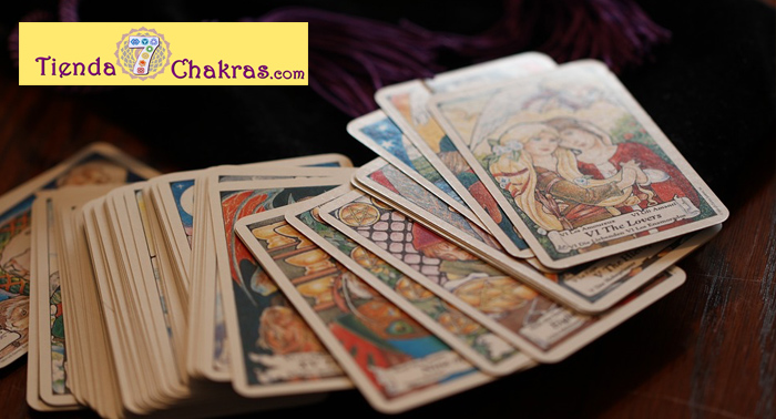Consulta de Tarot + Charla esotérica con temática de Halloween + Regalo Sorpresa