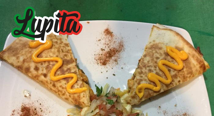 Sabor a México para 2 pax: Nachos + 2 Burritos o Quesadillas + Bebidas en Restaurante La Lupita