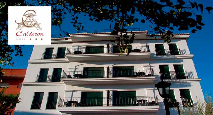 Escapada para 2 personas a Granada: 1 o 2 Noches + Desayuno en Hotel Calderon