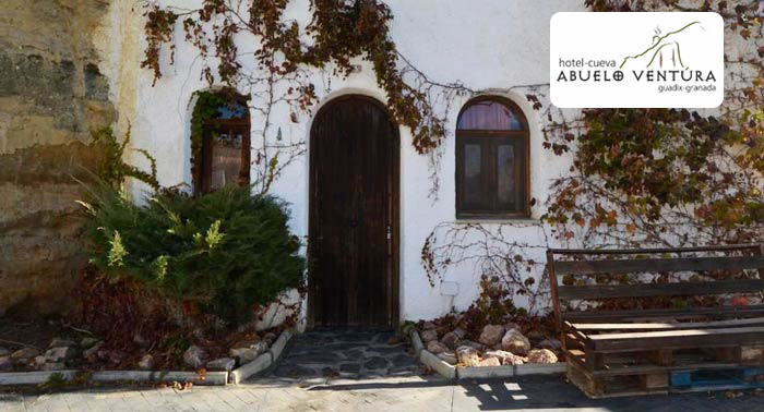 ¡Vive una experiencia única! Alojamiento en Hotel Cueva de Guadix + Coctail de Bienvenida 