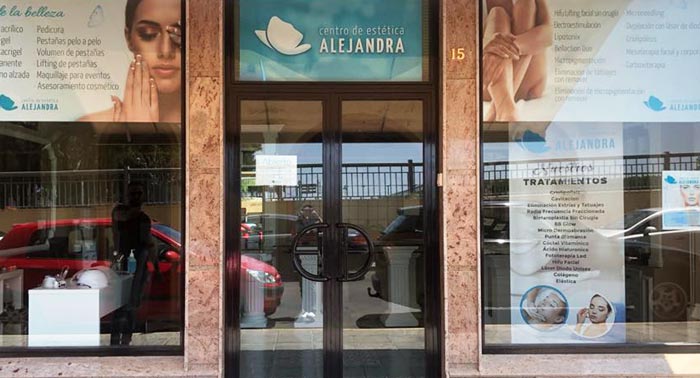 ¡Luce bonitas uñas! Esmaltado Permanente en el Centro de Estética Alejandra