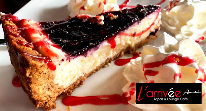 ¡Delicia para tu paladar! Menú Gourmet: 4 Tapas + 4 Bebidas + 2 Postres en L'arrivée Aguadulce