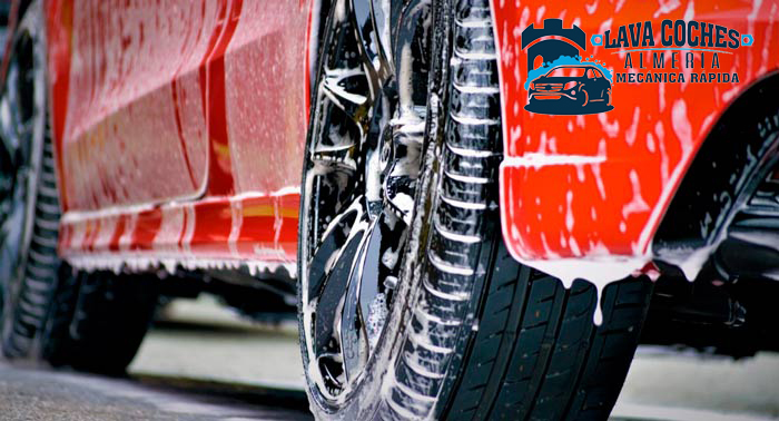 ¡Coche impecable! Lavado Interior + Lavado Exterior y opción a otros servicios de mantenimiento