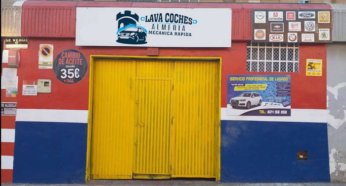 ¡Coche impecable! Lavado Interior + Lavado Exterior y opción a otros servicios de mantenimiento