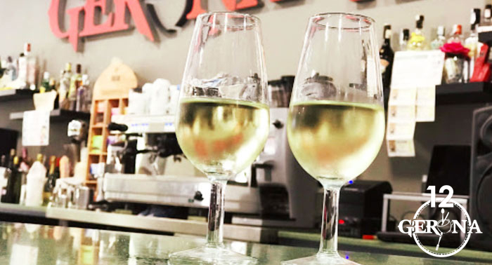 ¡Tapeo por el Centro de Almería! 6 Tapas + Jarra de Cerveza o Tinto de Verano en Gerona 12