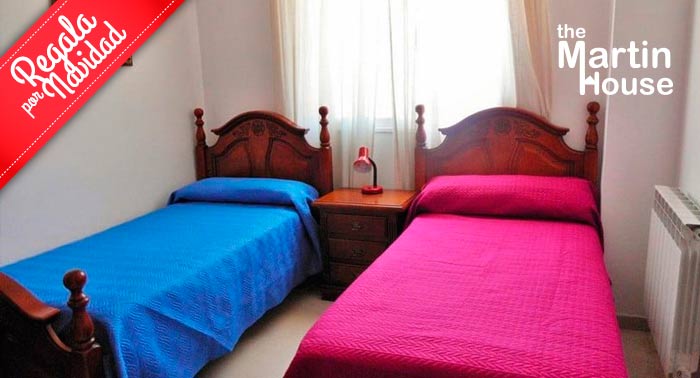 ¡Escapada mágica a Granada! 1 o 2 Noches + Desayuno + Visita Nocturna a La Alhambra 