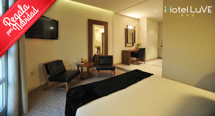 ¡Escapada romántica a Valencia! Noche en Suite con Jacuzzi + Paquete Romántico en Motel Luve