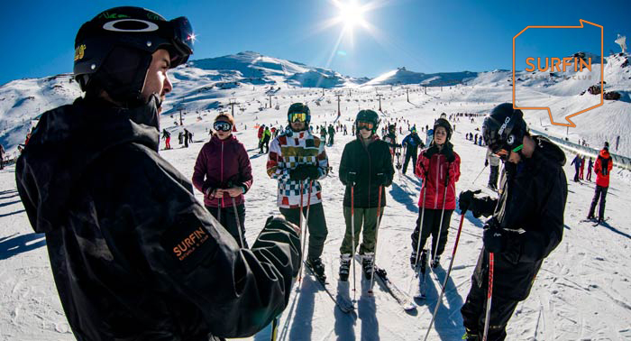 ¡Experiencia inolvidable en Sierra Nevada! Curso Grupal de Ski/Snow + Equipo