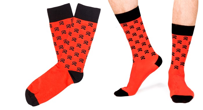 ¡Presume de tu tierra y de look! Regala 2 Pares de Calcetines Estampados con Indalos