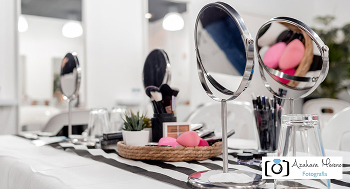 ¡Diviértete con tus amigas! Beauty Party con Fotos + Taller Automaquillaje + Canapés + Cava