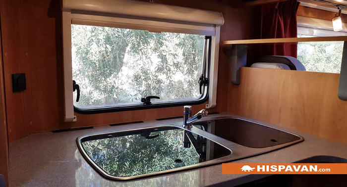 ¡Regala una aventura sobre ruedas! Alquiler de Autocaravana de 4 Plazas durante 4 Noches 
