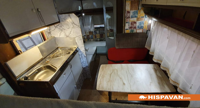 ¡Regala una aventura sobre ruedas! Alquiler de Autocaravana de 4 Plazas durante 4 Noches 