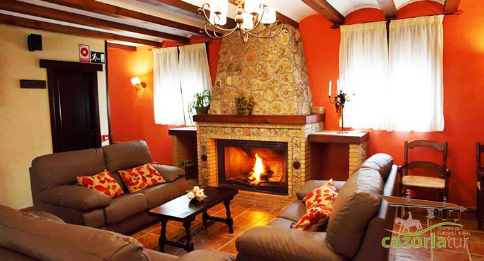 ¡Descubre Cazorla en pareja! 2 Noches en Habitación Doble + Desayuno + Ruta a Caballo