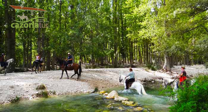 ¡Descubre Cazorla en pareja! 2 Noches en Habitación Doble + Desayuno + Ruta a Caballo