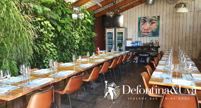 ¡Deliciosa experiencia! 2 Hamburguesas Gourmet + 2 Bebidas + 2 Postres en Defontina & Uva