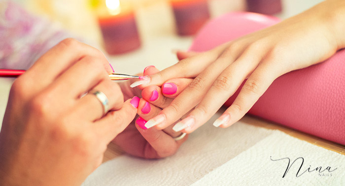 ¡Luce unas manos perfectas! Impresiona con Uñas Acrigel con Color Liso de Nina Nails