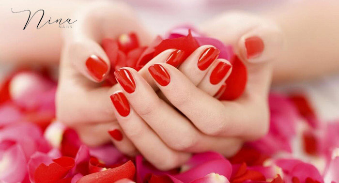 ¡Luce unas manos perfectas! Impresiona con Uñas Acrigel con Color Liso de Nina Nails