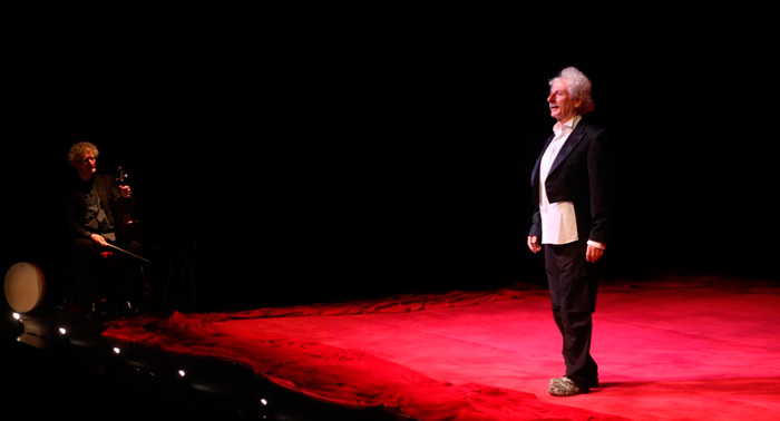 ¡Regala cultura! El Brujo presenta 'Dos Tablas y Una Pasión' en el Teatro Cervantes de Almería