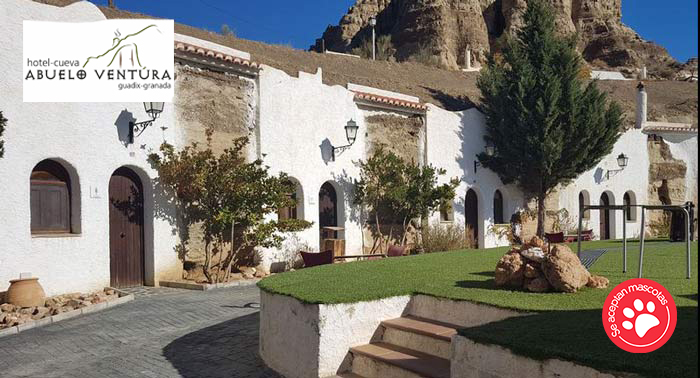 ¡Vive una experiencia única! Alojamiento en Hotel Cueva de Guadix + Cocktail de Bienvenida 
