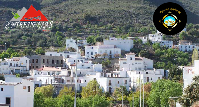 ¡Escapada a la naturaleza! 2 Noches en Casa Rural + Desayuno + Masaje en Pareja de 45min