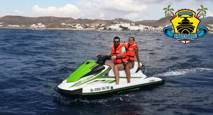 Ruta para 2 personas en Moto Acuática durante 1h por la Costa del Levante Almeriense